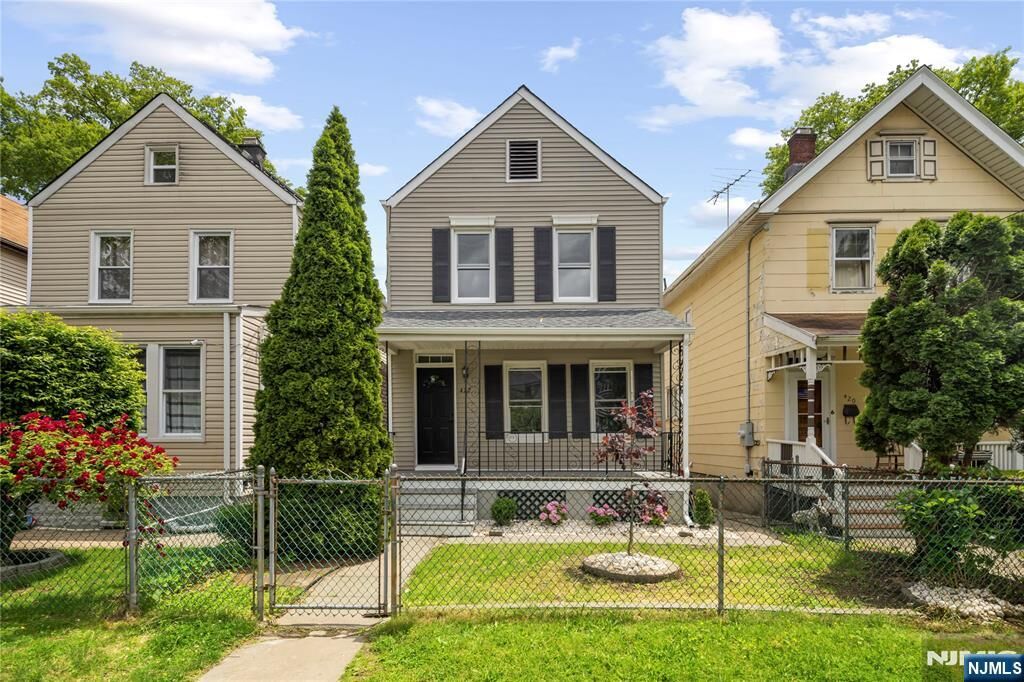 Property Photo:  422 Davis Avenue  NJ 07032 