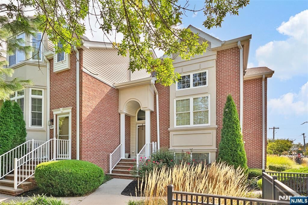Property Photo: 105 Chestnut Court 3 NJ 07027
