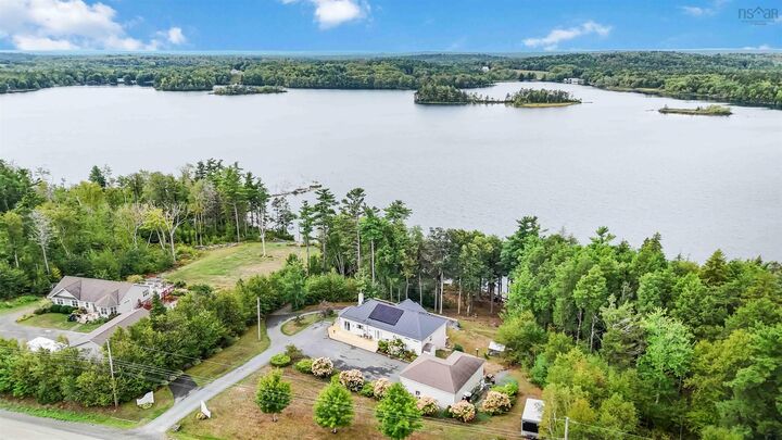 Property Photo: 237 Homestead Estates Drive NS B4V 0S4