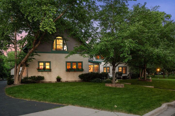 Property Photo:  1409 Midway Parkway  MN 55108 