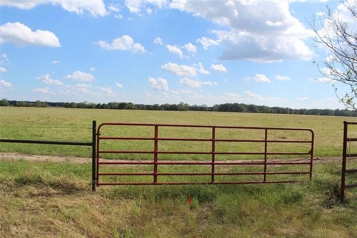Photo de la propriété:  1512 Fm 1497  TX 75462 