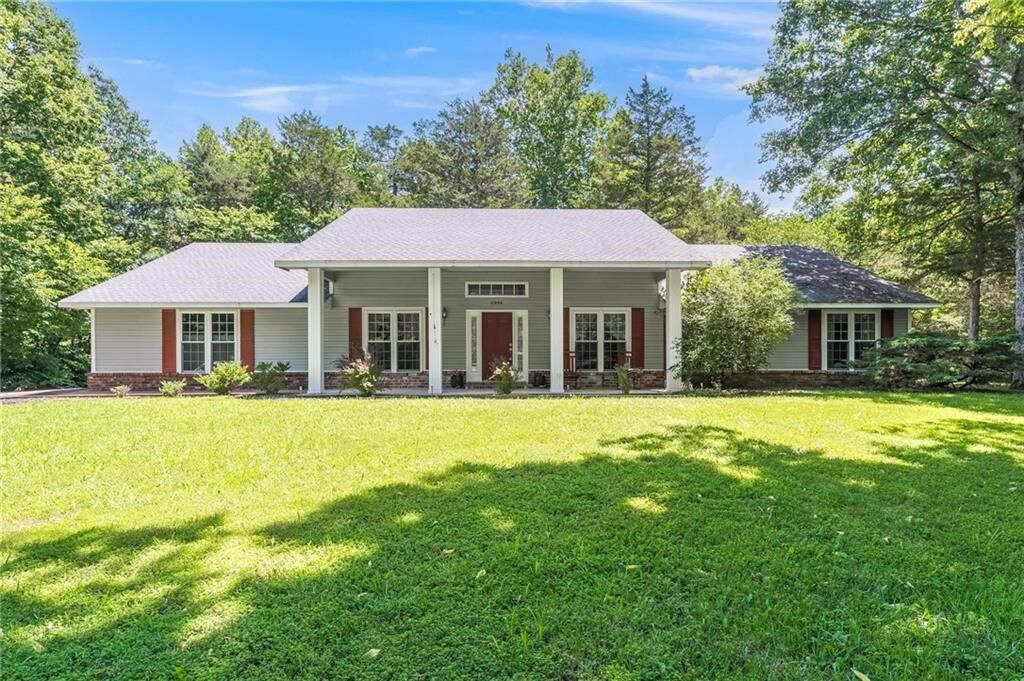 Property Photo:  2998 Oakland Zion Road  AR 72703 