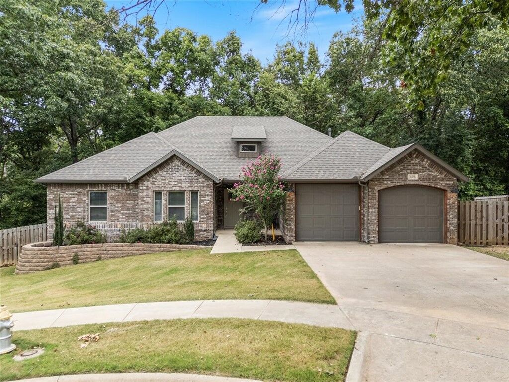 Property Photo:  404 Meadows Court  AR 72751 