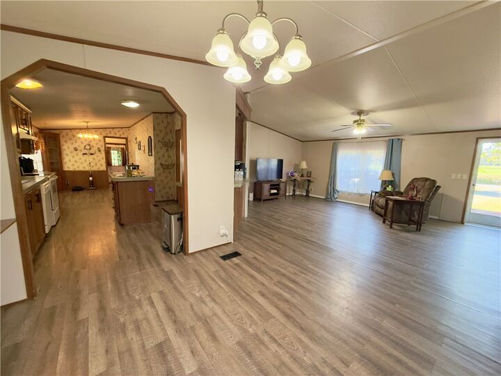 Property Photo:  747 Cr 4501  AR 72854 