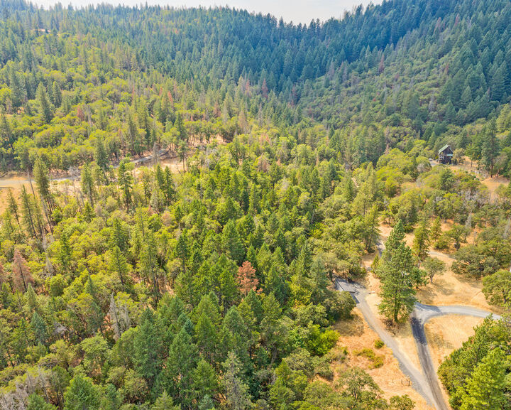 Property Photo:  1979 Wagon Trail Drive  OR 97530 