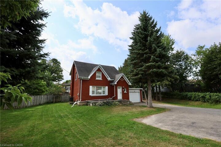 Property Photo:  429 Erb Street W  ON N2T 1A1 