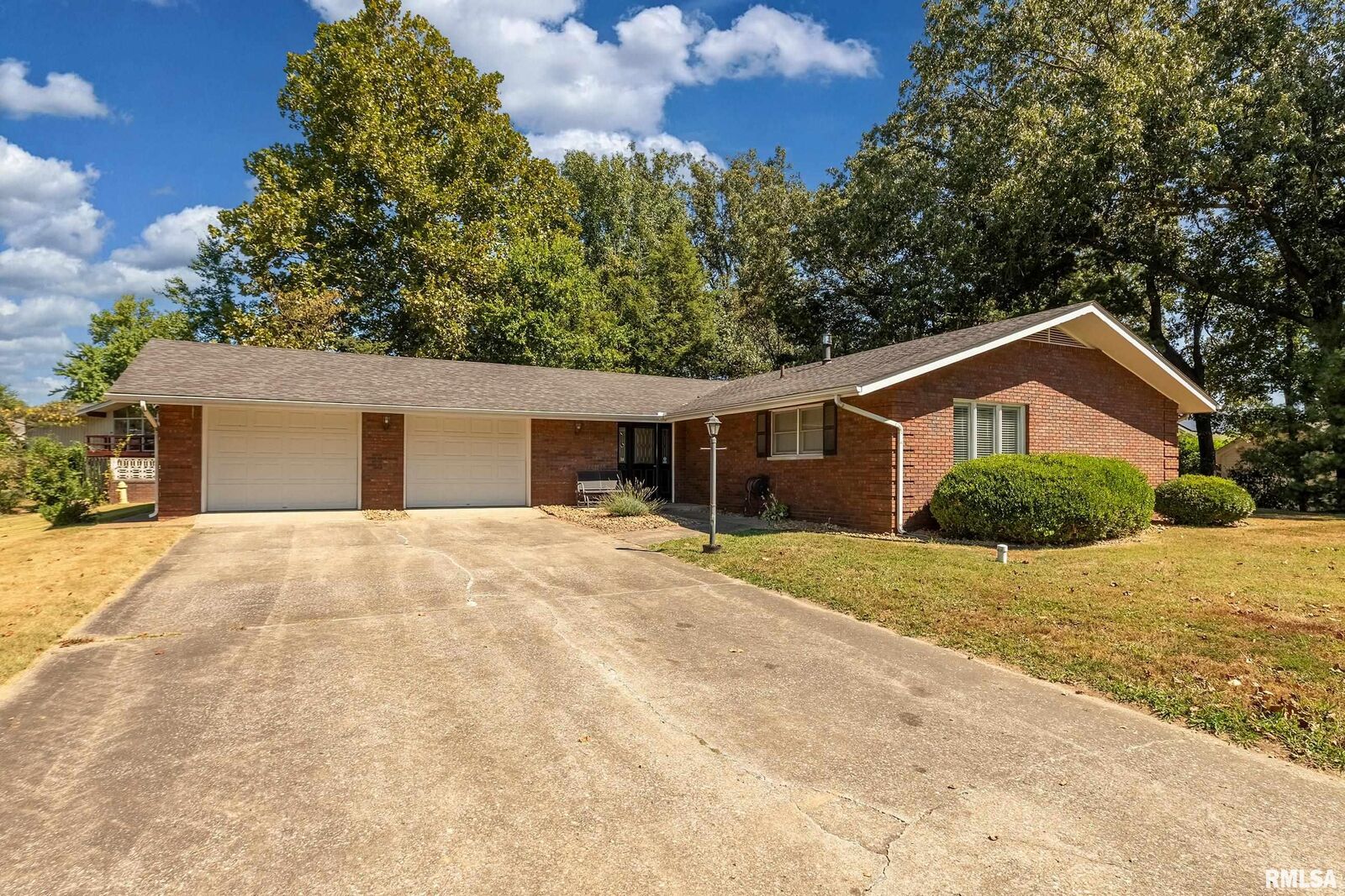 Property Photo: 30 Red Bud Road IL 62946-5268