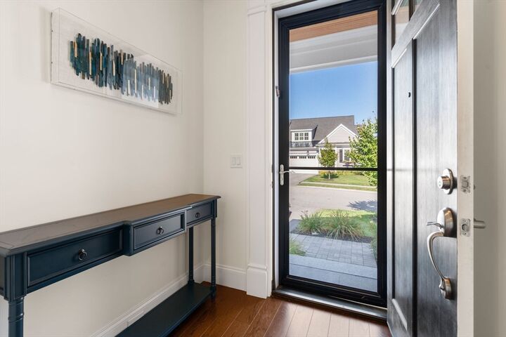 Property Photo: 18 Eagle Ln 21 MA 01701