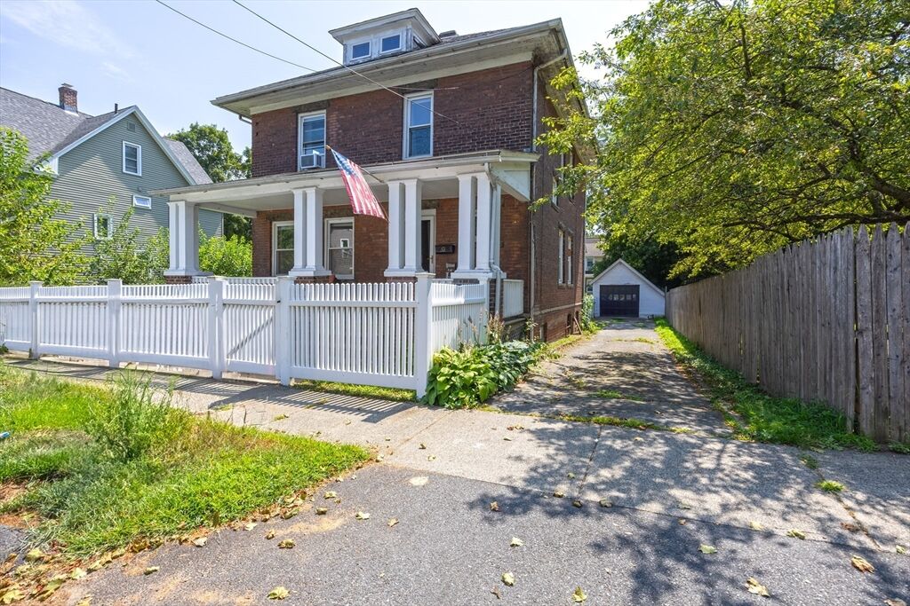 Property Photo:  21 High St  MA 01089 