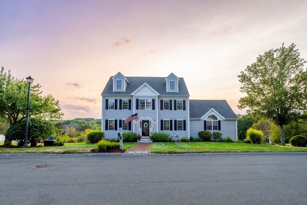 Property Photo:  15 Overlook Circle  MA 01835 