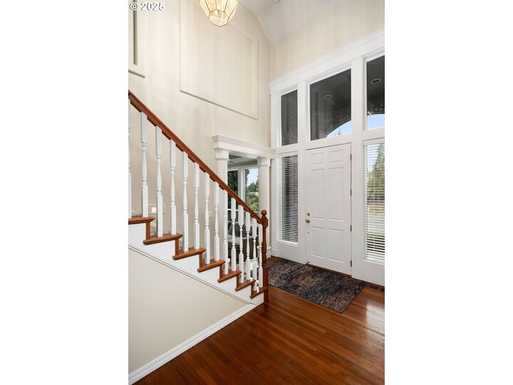Property Photo: 13737 SW Benchview Ter OR 97223