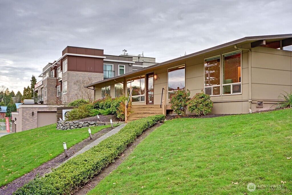 Property Photo: 317 4th Street WA 98033