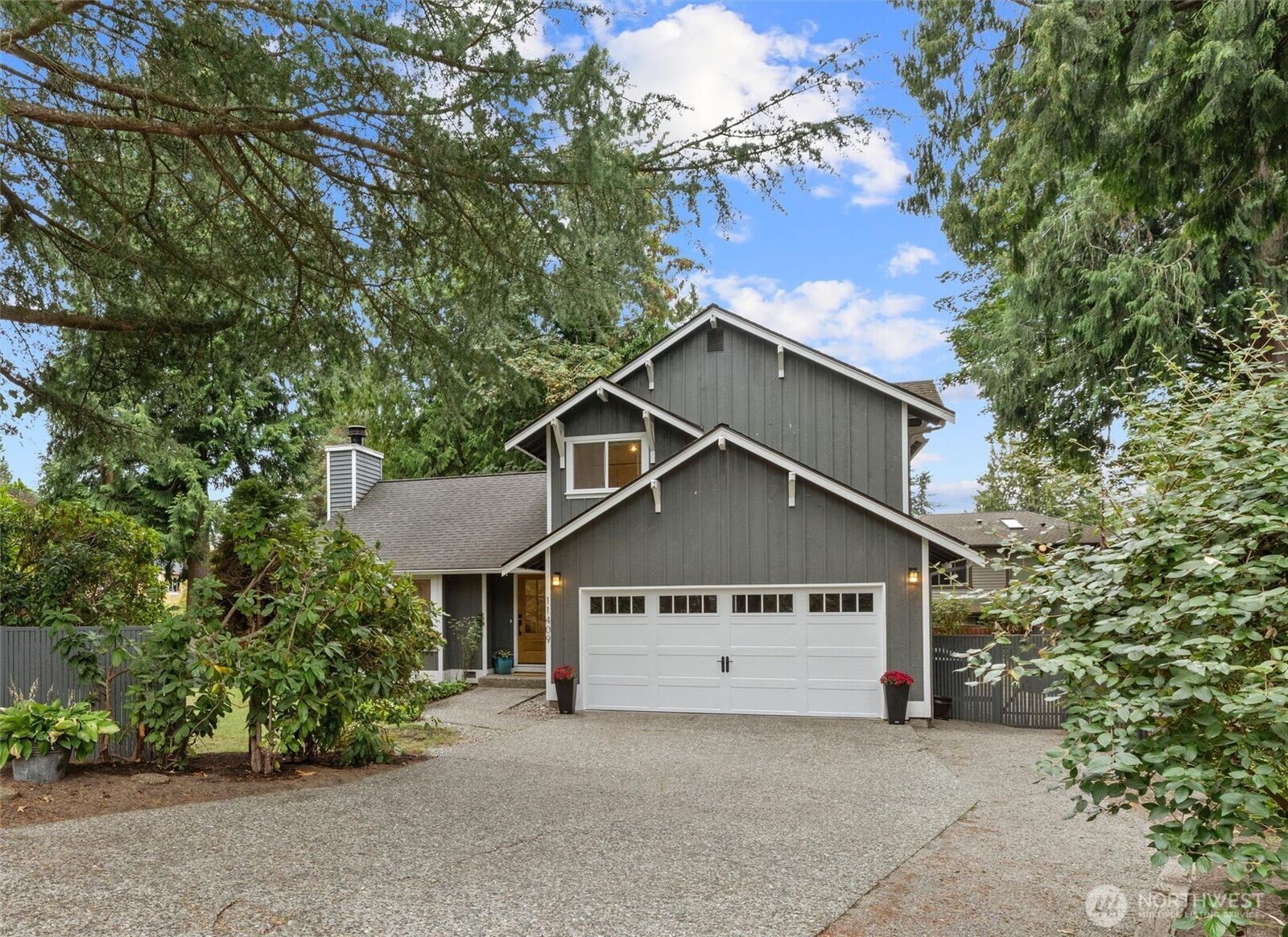Property Photo: 11409 107th Place NE WA 98033