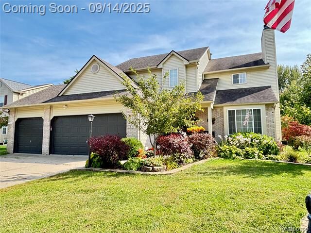 Property Photo:  6063 Woodridge Lane  MI 48439 