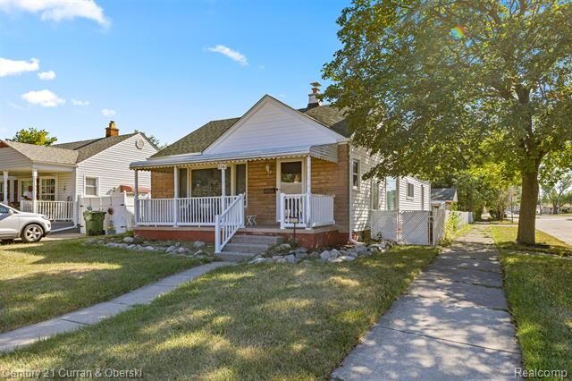 Property Photo:  13543 Poplar Street  MI 48195 