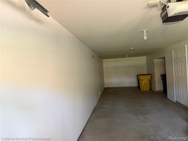 Property Photo: 39792 Rockcrest Cir 100 MI 48168