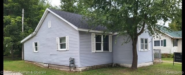 Property Photo:  221 Saginaw Street  MI 48612 