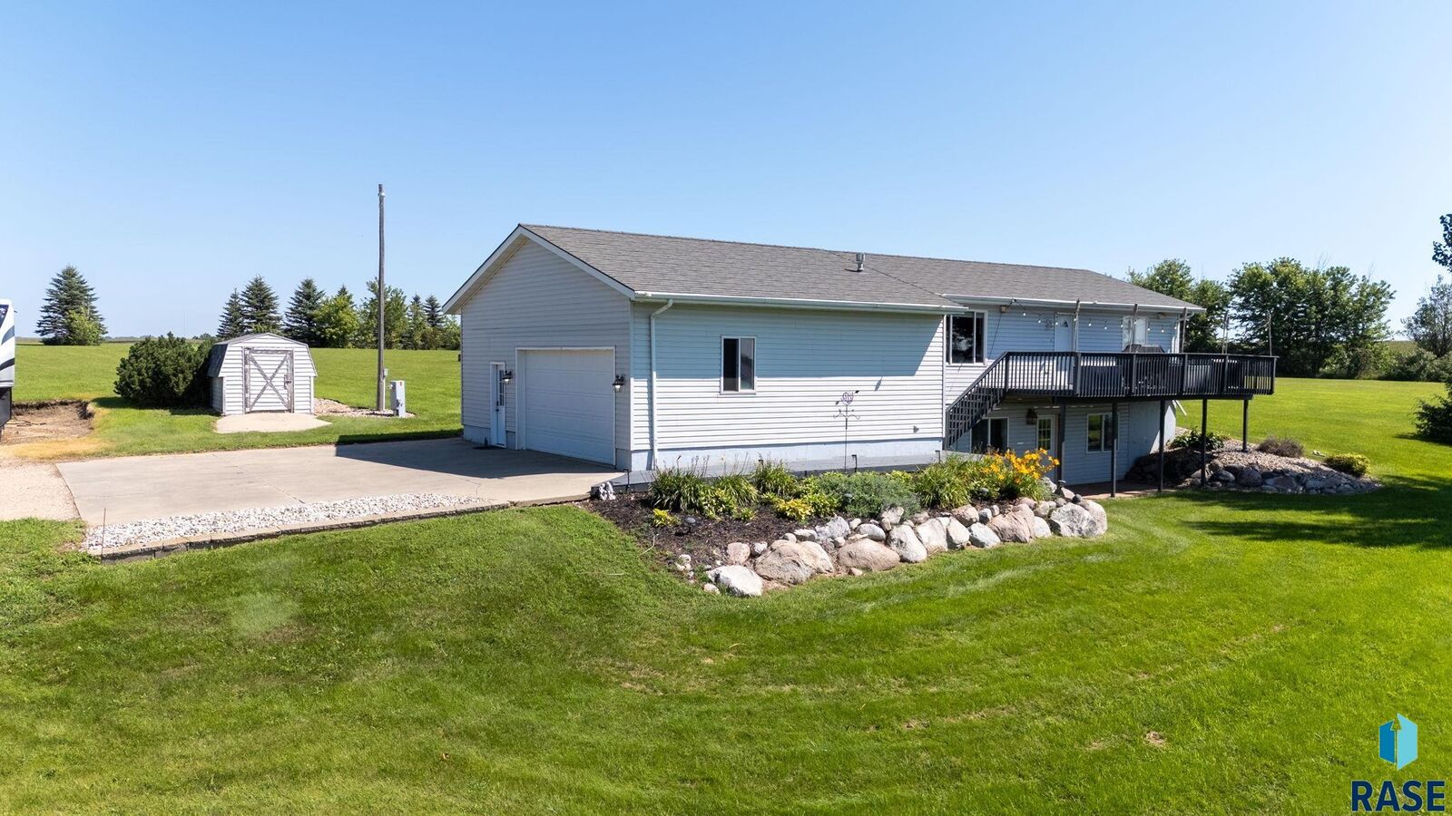 Property Photo:  25756 454th Ave  SD 57048-6205 