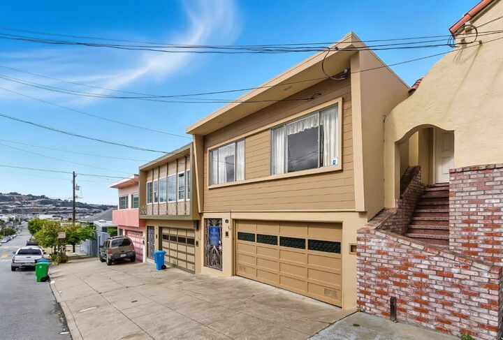 Property Photo: 72 Prague Street CA 94112