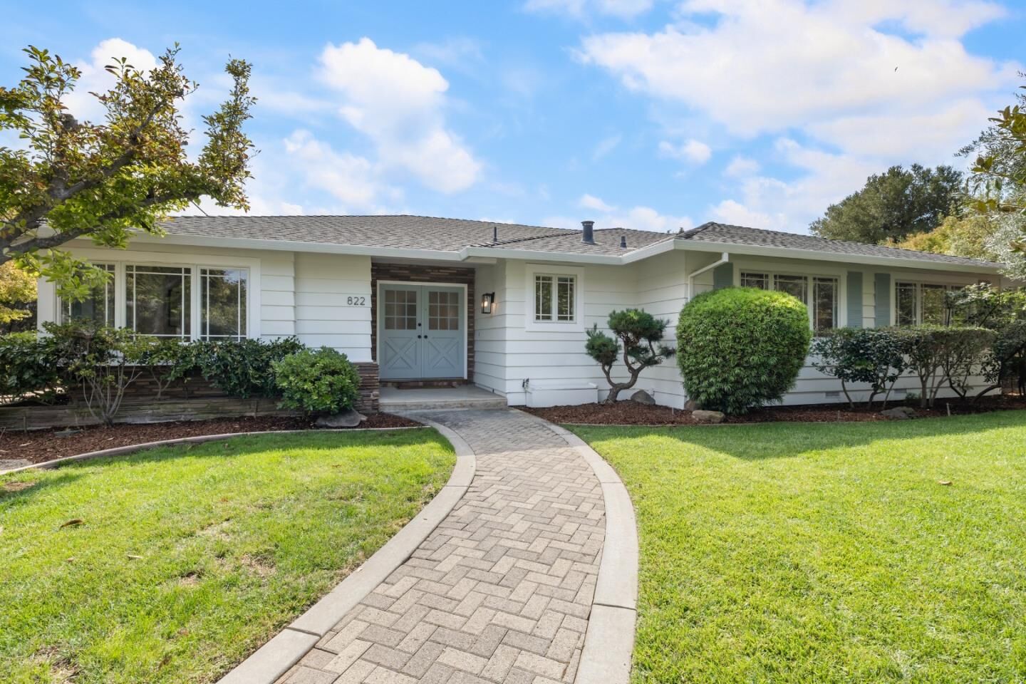 Property Photo: 822 Amber Lane CA 94024
