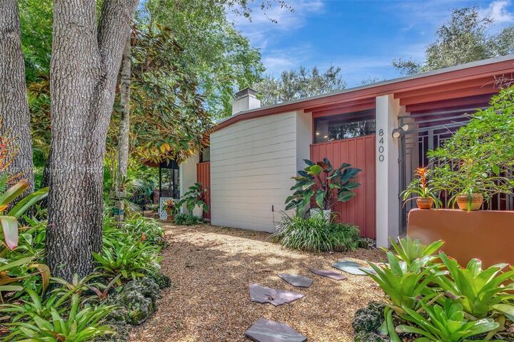 8400 SW 107th St  Miami FL 33156 photo