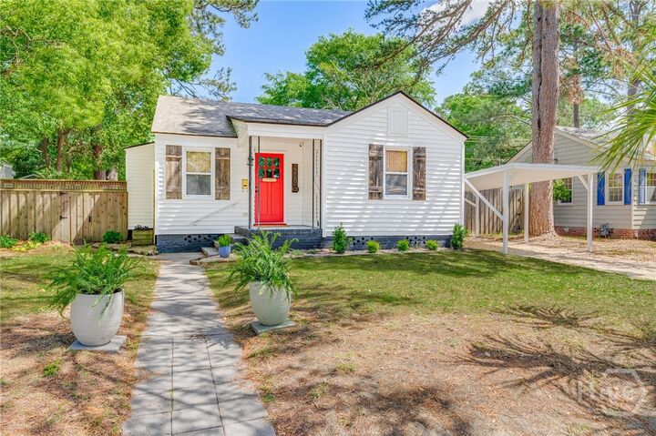 Property Photo: 2220 E 38th Street GA 31404
