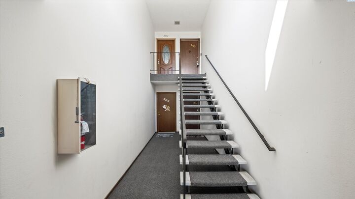 Property Photo:  629 N Fisher St  WA 99336 