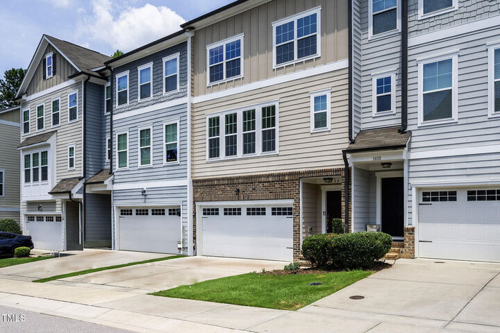 1434 Salem Creek Drive  Apex NC 27502 photo