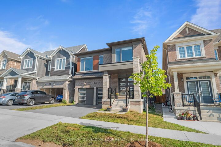 Photo de la propriété:  43 William Nador Street  ON N2E 3X8 