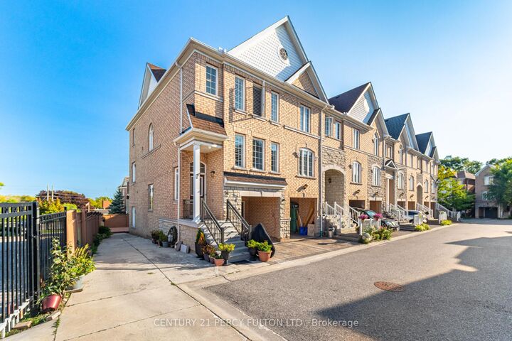 Property Photo:  530 Kingston Road 28  ON L1V 0C3 
