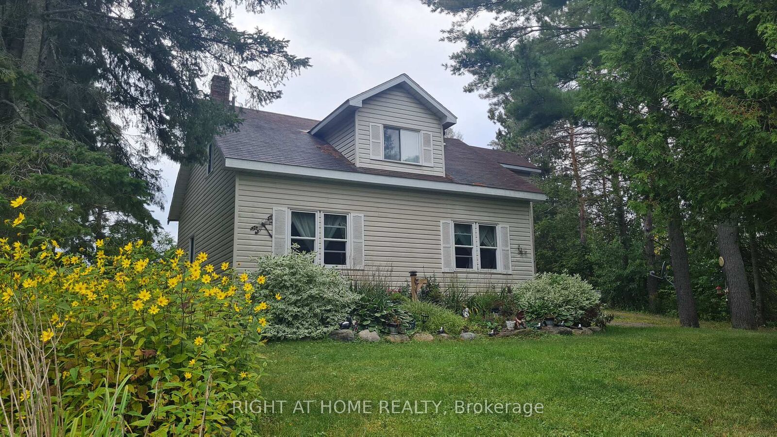 Property Photo: 2324 60 Highway N ON P1H 2J6