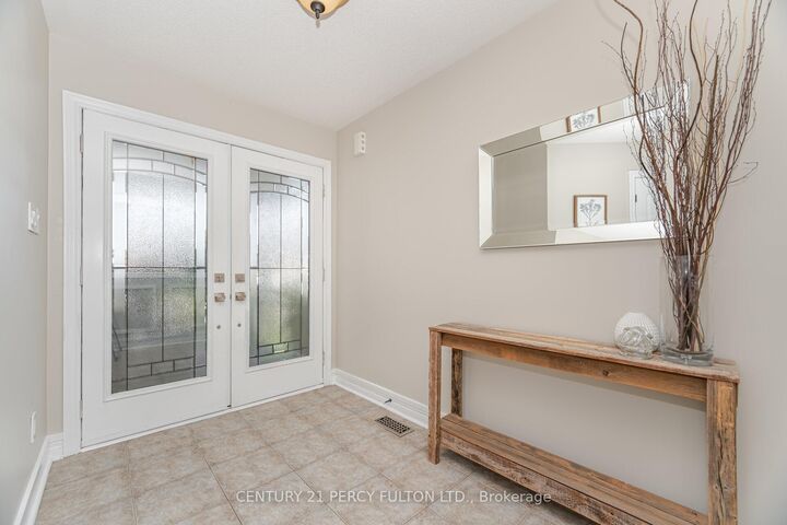 Property Photo:  50 Cottage Crescent  ON L1R 0B2 