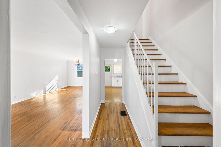 Photo de la propriété:  2467 Carlsen Avenue  ON K1V 8G2 