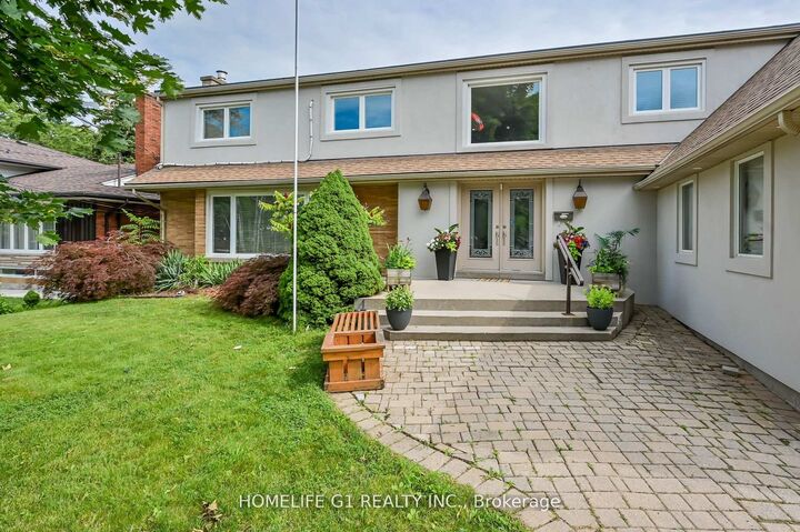 Property Photo:  10 Douglas Place  ON L8G 1M6