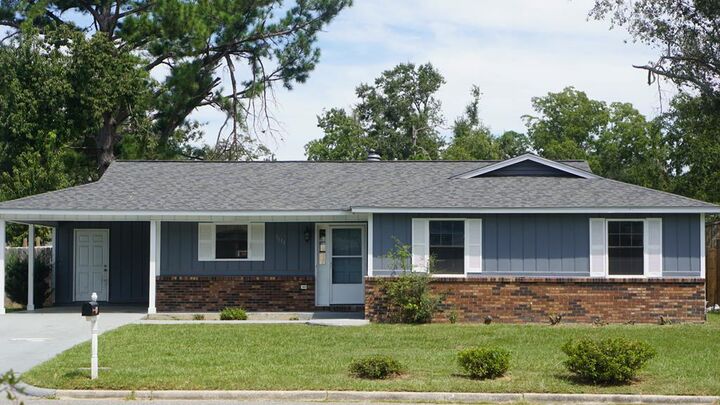Property Photo:  1611 Charter Oaks Dr  GA 31601 