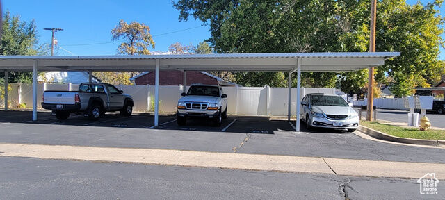 Property Photo: 4931 S 300 W UT 84405