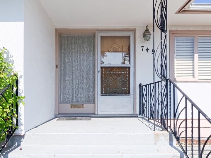 Property Photo:  749 W 60th Avenue  BC V6P 2A1 
