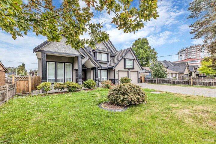 Property Photo:  11809 88 Avenue  BC V4C 3C4 