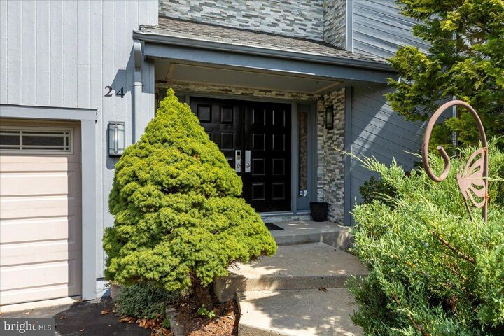24 Hereford Drive  Princeton Junction NJ 08550 photo
