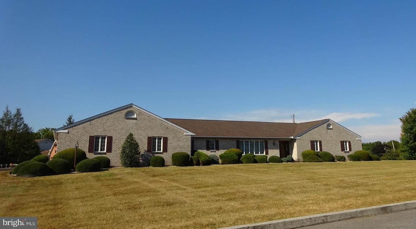 Property Photo:  674 Lohman Avenue  PA 17225 