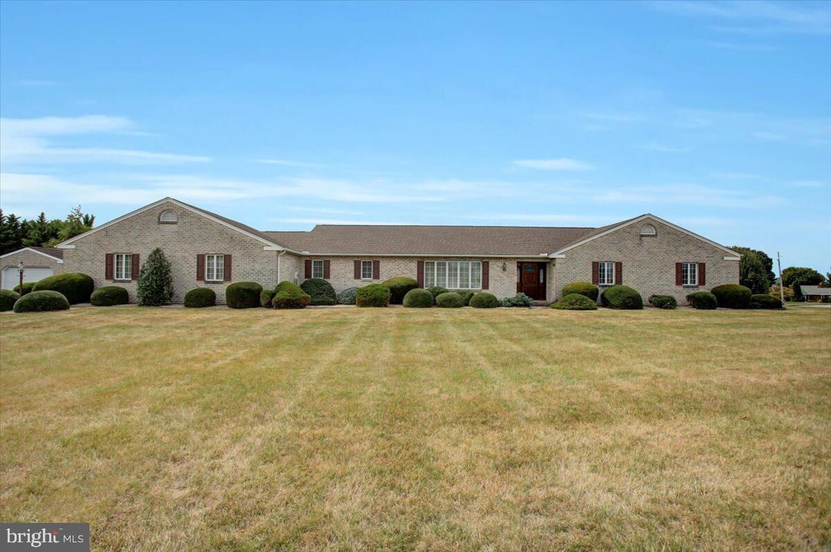 Property Photo:  674 Lohman Avenue  PA 17225 