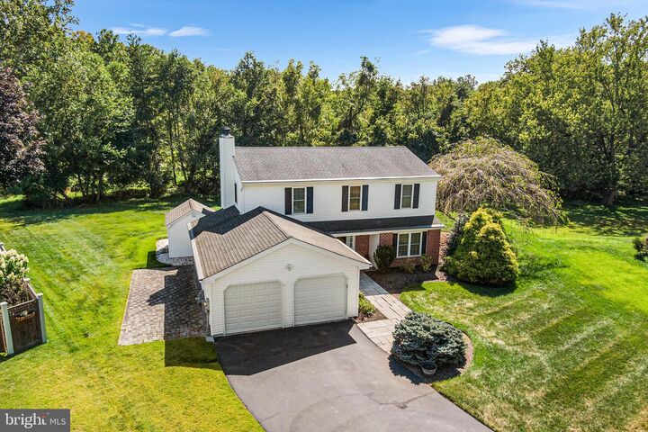 Property Photo:  13 S Lancaster Lane  PA 18940 