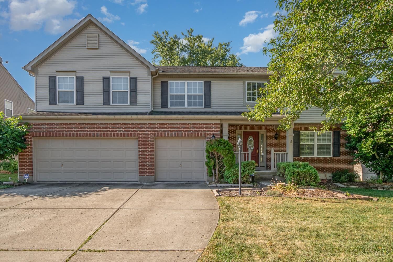 Property Photo:  527 Park Place  OH 45244