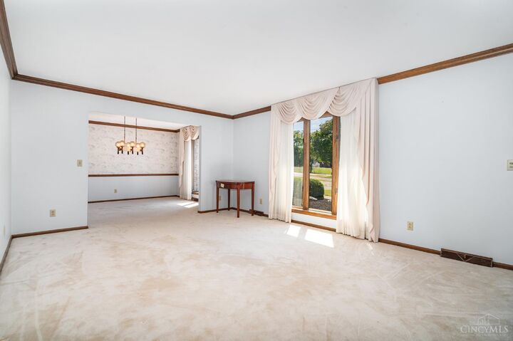 Property Photo: 7276 Kirkridge Drive OH 45233