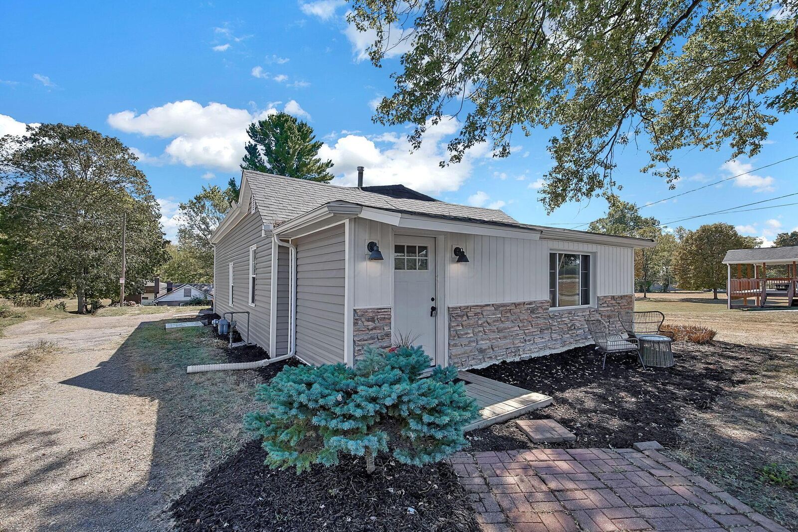 Property Photo: 6434 Mount Vernon Road OH 43055