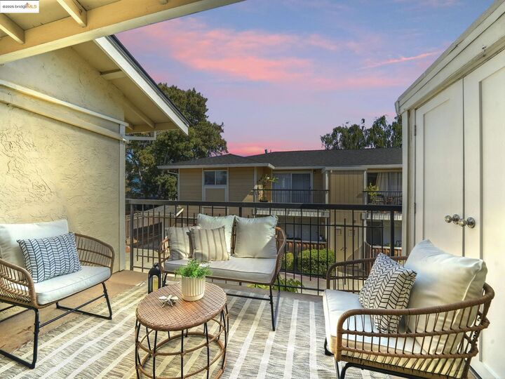 Property Photo: 14587 Doolittle Dr CA 94577
