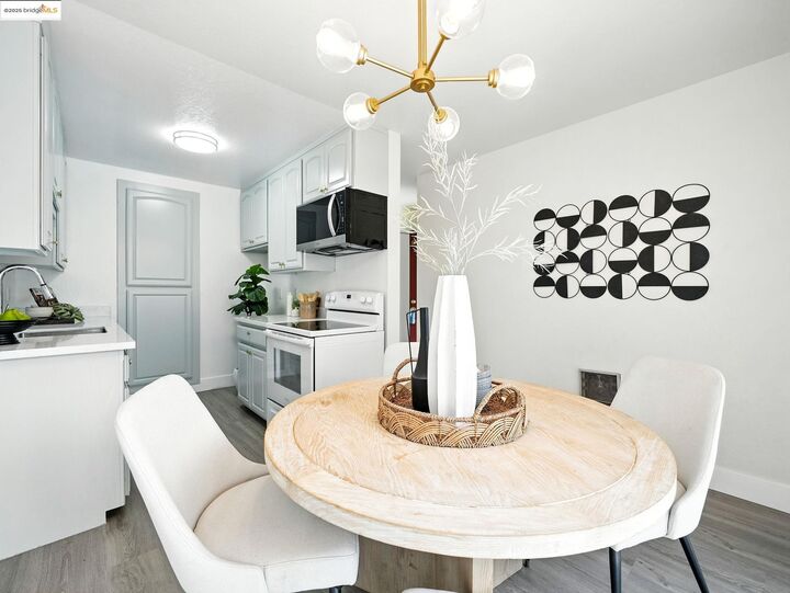 Property Photo:  14587 Doolittle Dr  CA 94577 