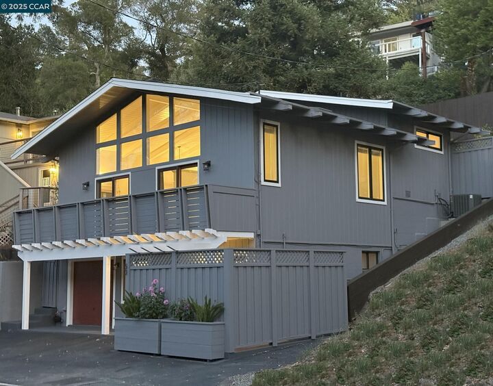 Property Photo:  50 Brookwood Rd  CA 94563 