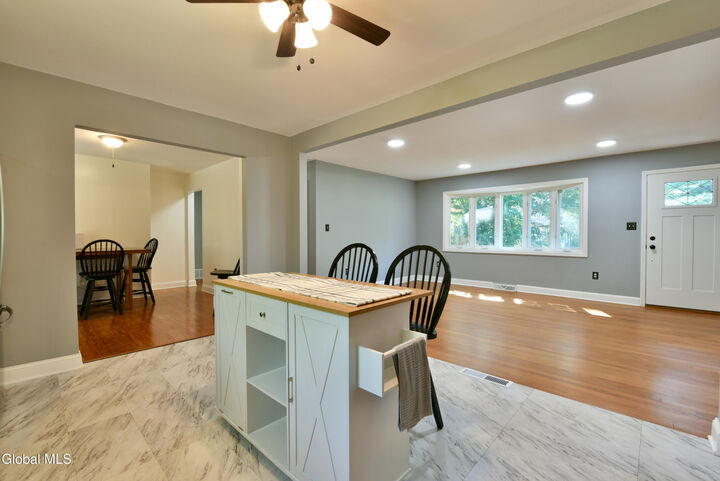 Property Photo:  31 Cambridge Drive  NY 12065 