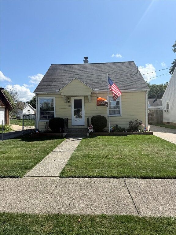 Property Photo: 2635 Linwood Avenue PA 16510